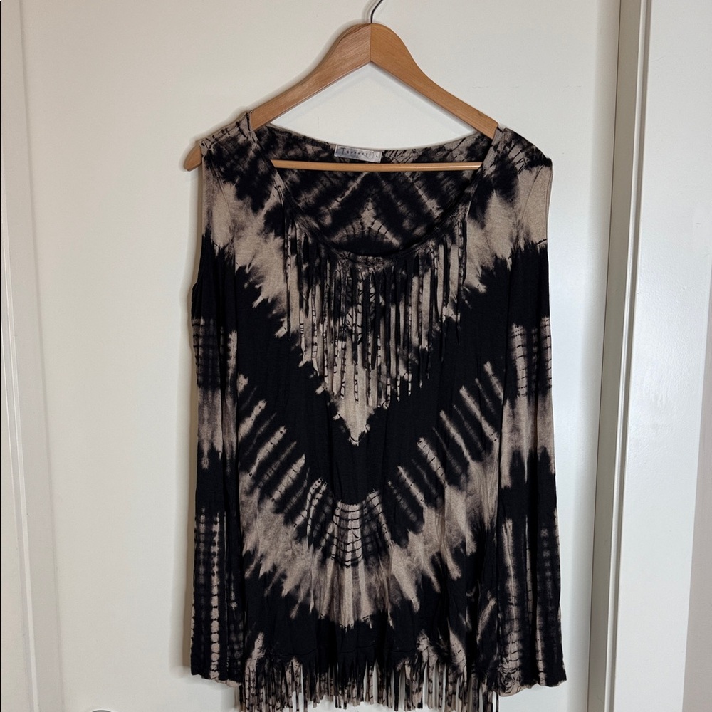 T Party Black and Tan Tie-Dye Long Sleeve Cold Shoulder Top (B)